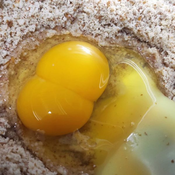 ovos caipiras pão low carb
