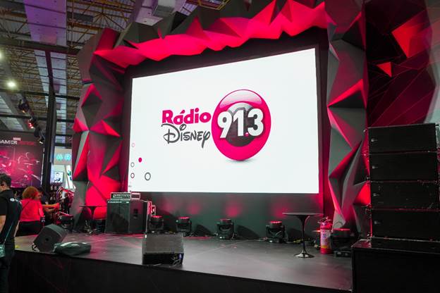 Palco da Rádio Disney onde acontecerão ativações especiais